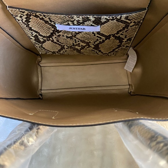 Nice Gift Option! Faux-Leather Snake NWT Oversize Tote Bag Tan Brown - Picture 6 of 16